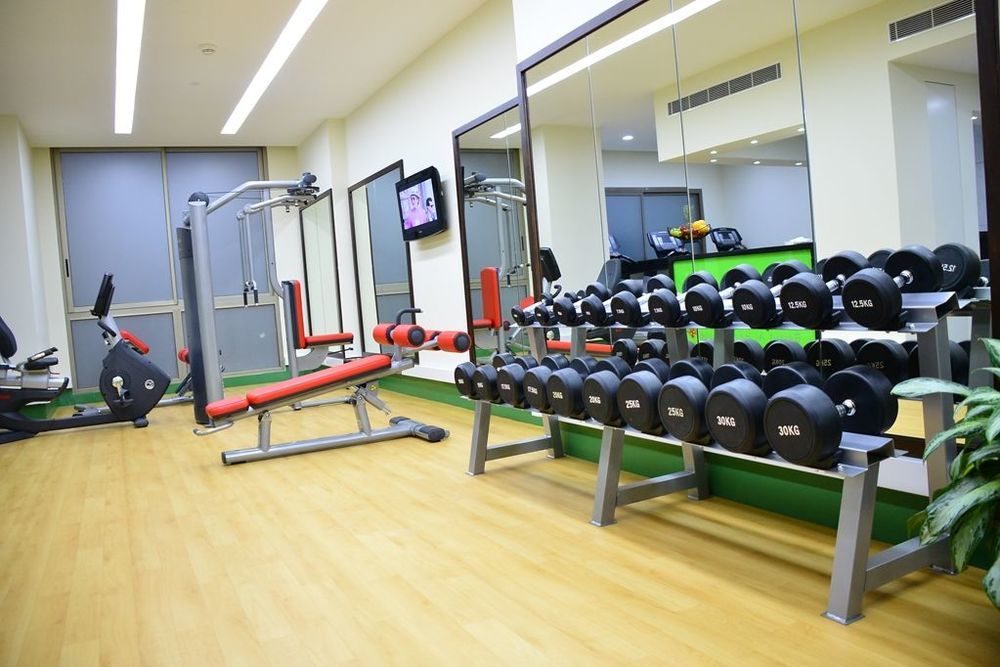 Coral Beirut Al Hamra Hotel Екстериор снимка