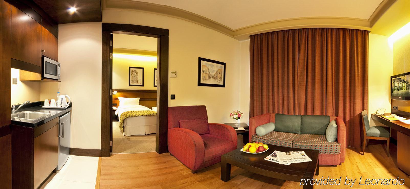 Coral Beirut Al Hamra Hotel Стая снимка