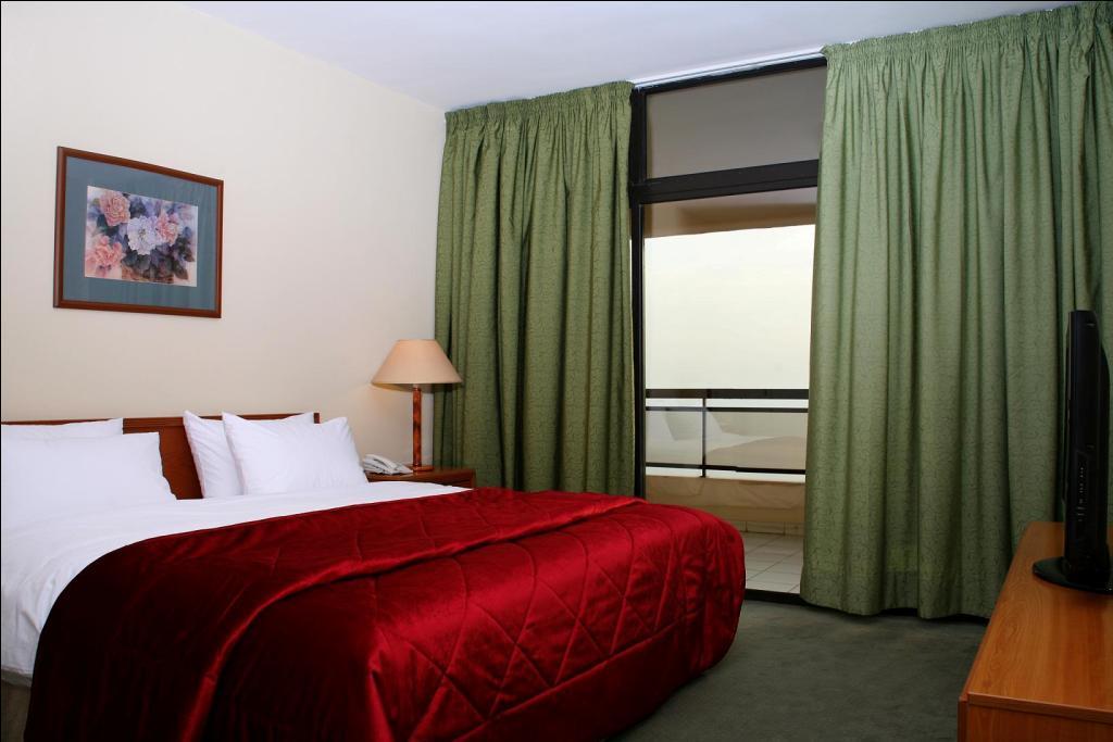Coral Beirut Al Hamra Hotel Екстериор снимка