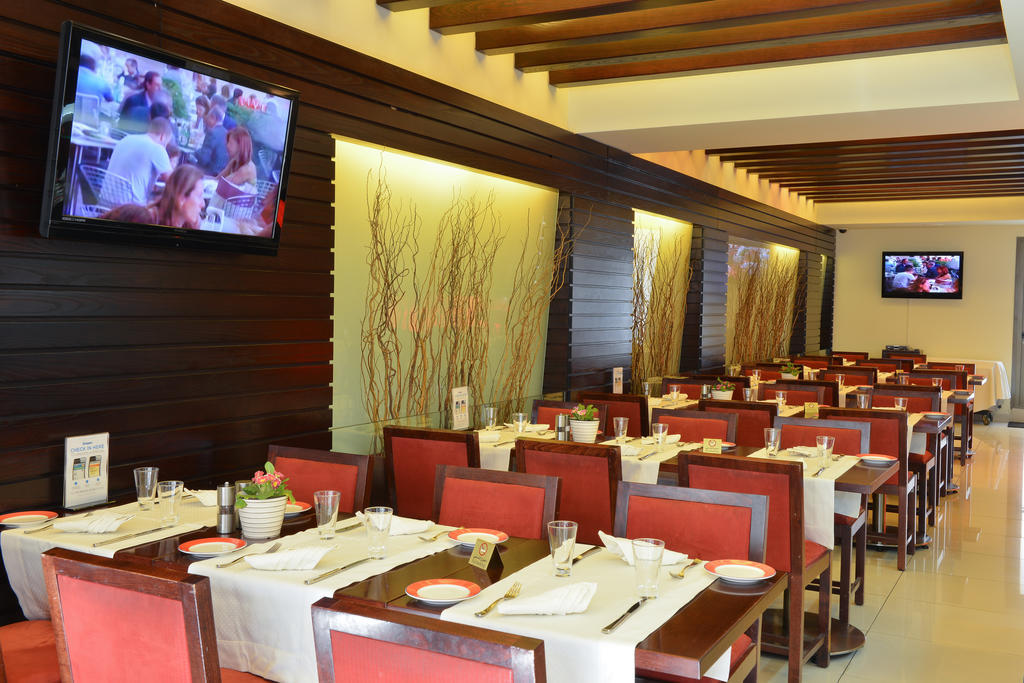Coral Beirut Al Hamra Hotel Екстериор снимка