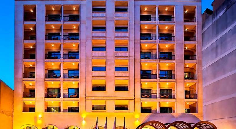 Coral Beirut Al Hamra Hotel Екстериор снимка