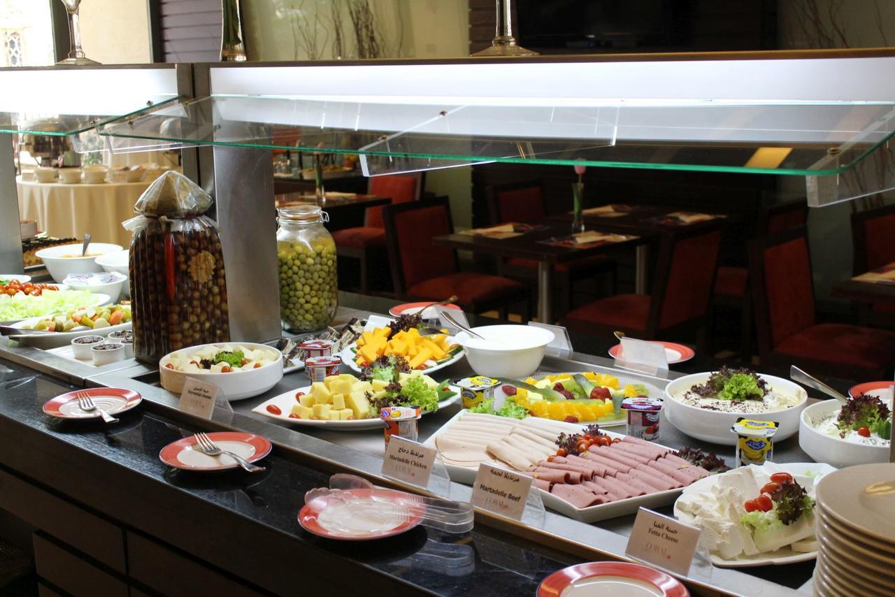 Coral Beirut Al Hamra Hotel Екстериор снимка